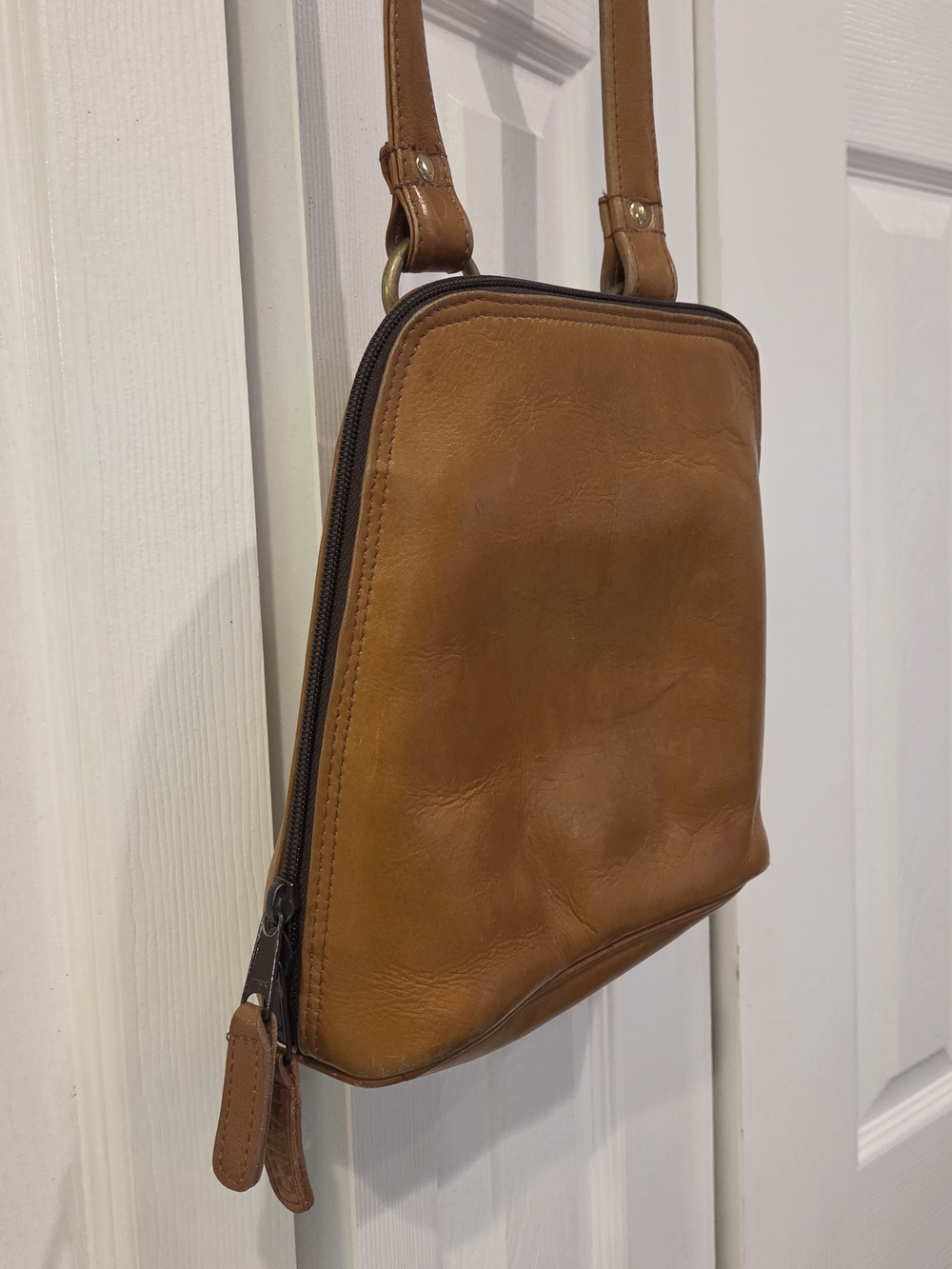 Vintage 90s/y2k Latico Leather Crossbody Bag - Picture 4 of 10